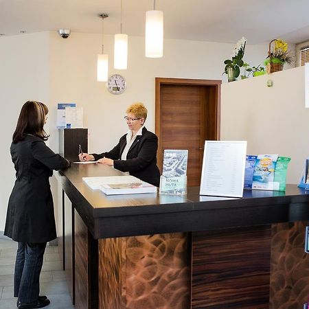 Dom Turystyczny Indigo Vandrarhem Kraków Exteriör bild