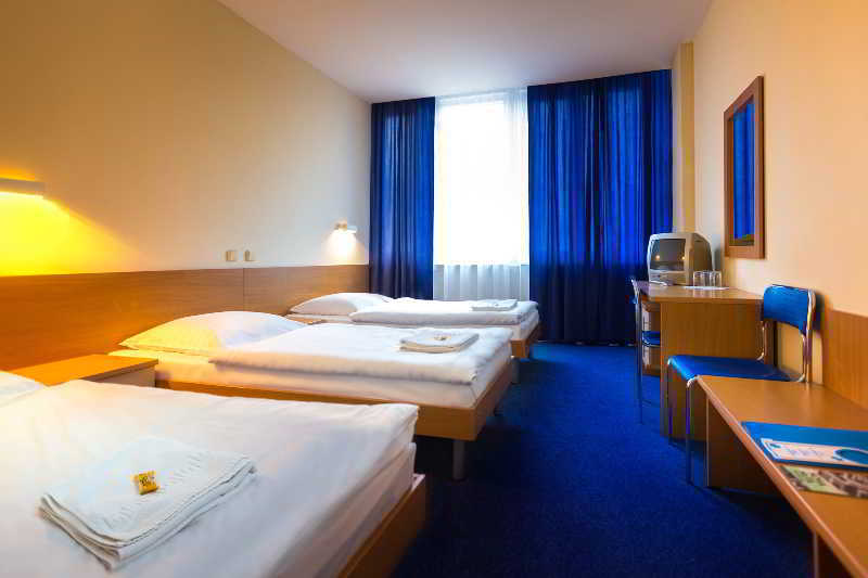 Dom Turystyczny Indigo Vandrarhem Kraków Exteriör bild