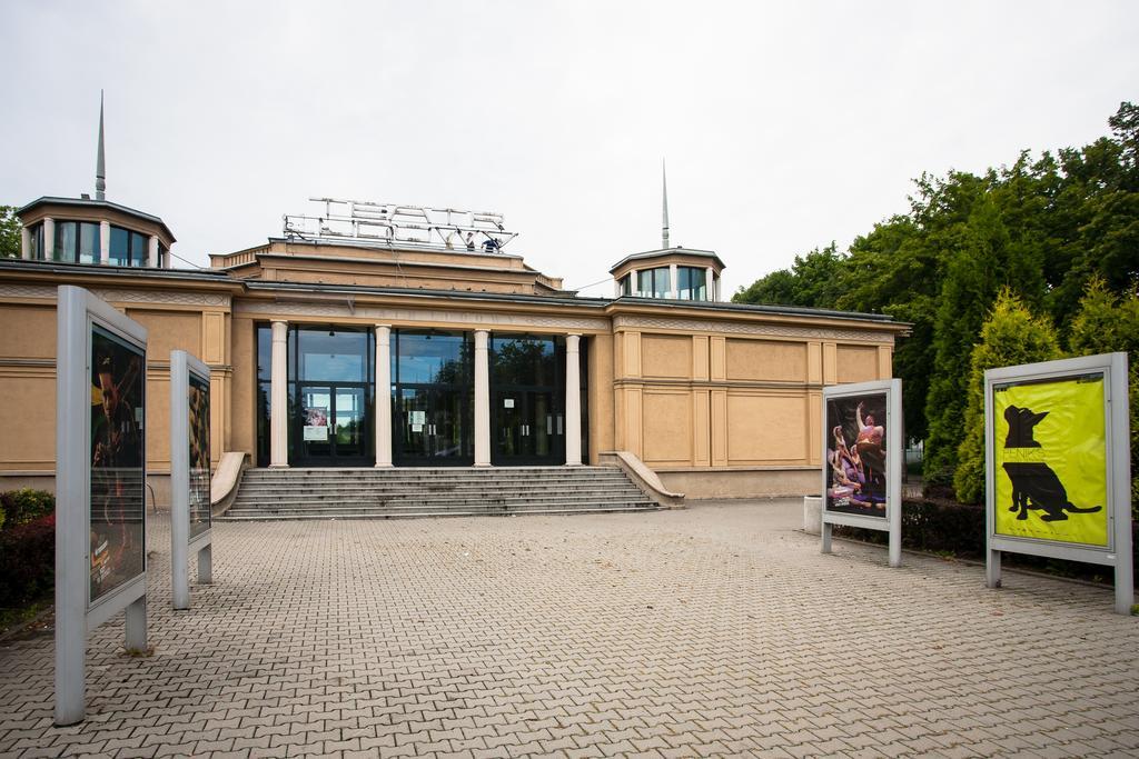 Dom Turystyczny Indigo Vandrarhem Kraków Exteriör bild