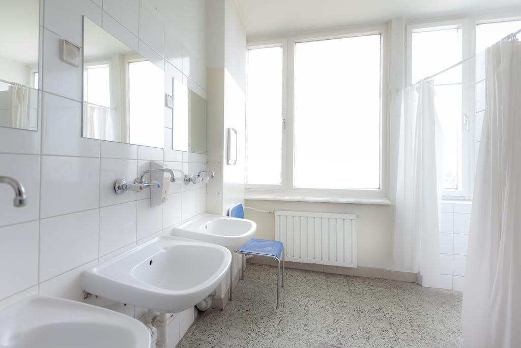 Dom Turystyczny Indigo Vandrarhem Kraków Exteriör bild